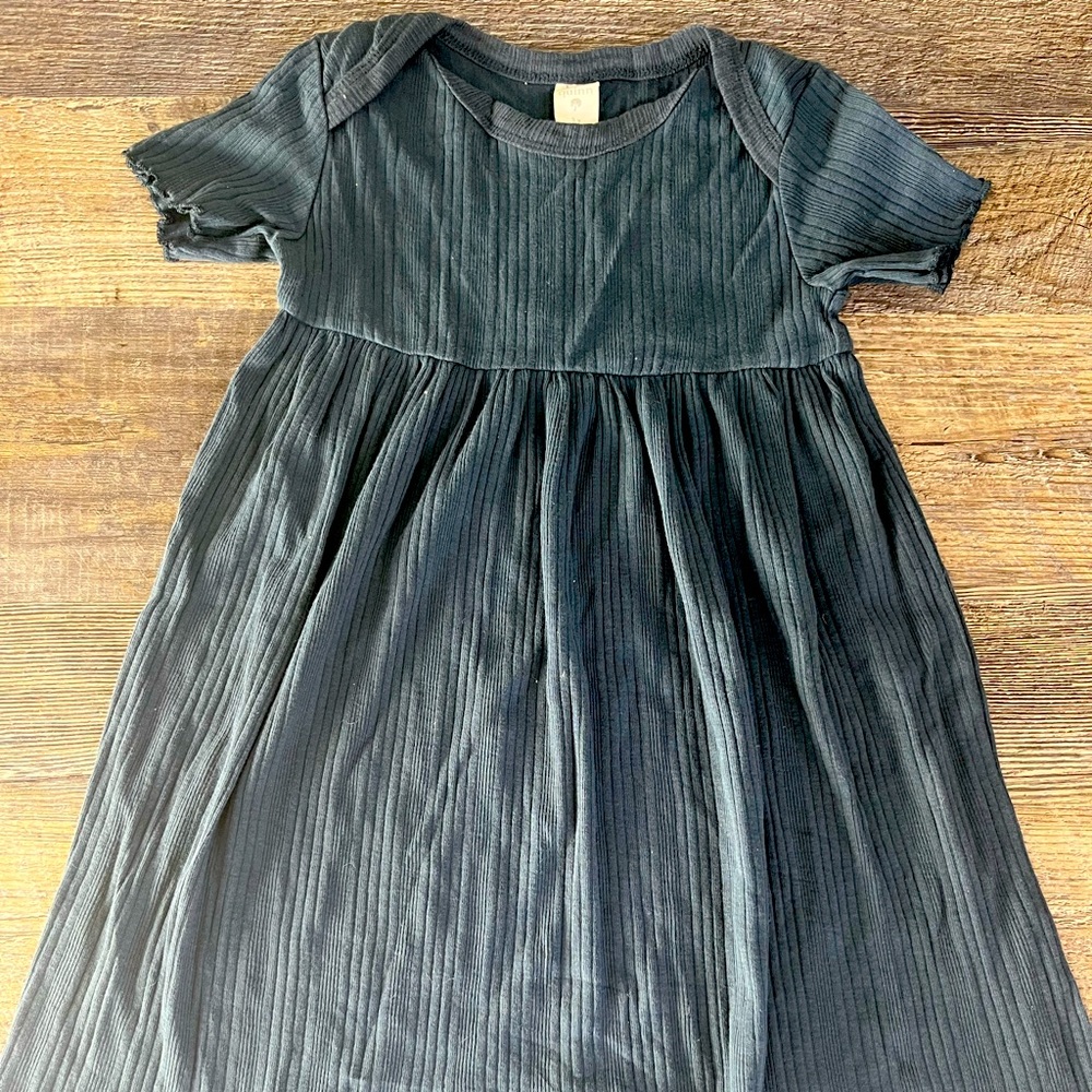 Kate Quinn ribbed dress! navy